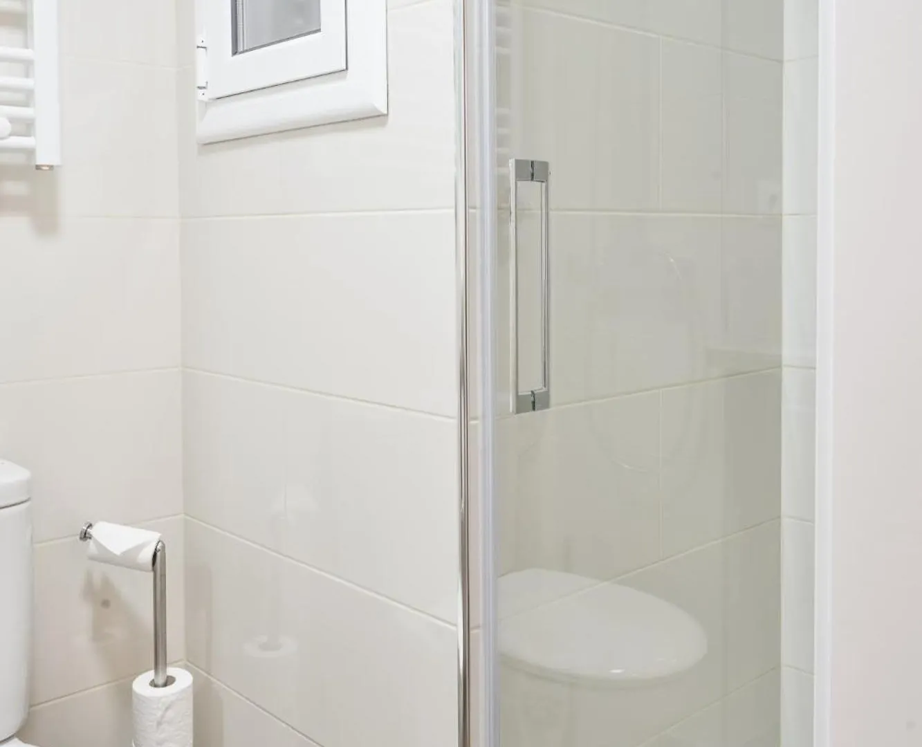 Family-Friendly Home In Central Barcelona 4Bdr