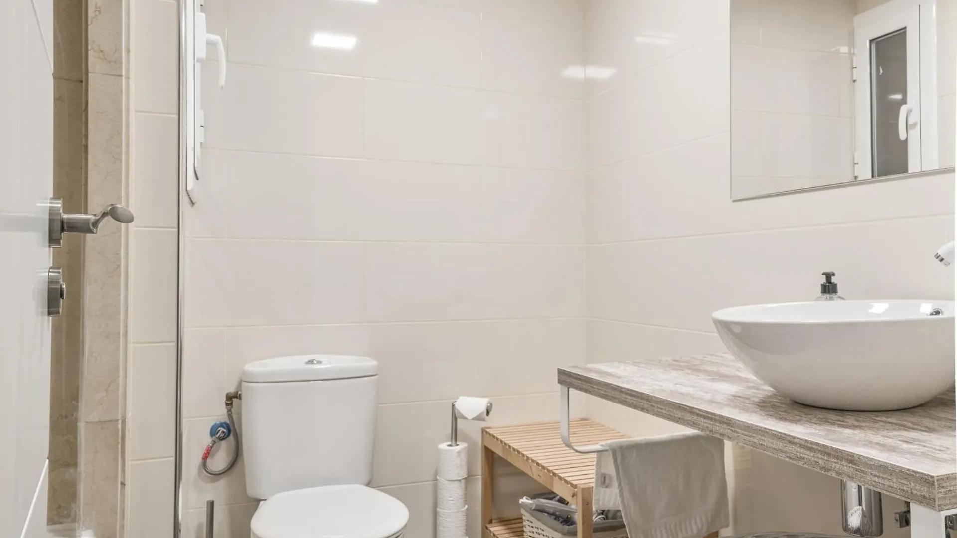 Family-Friendly Home In Central Barcelona 4Bdr Apartmán