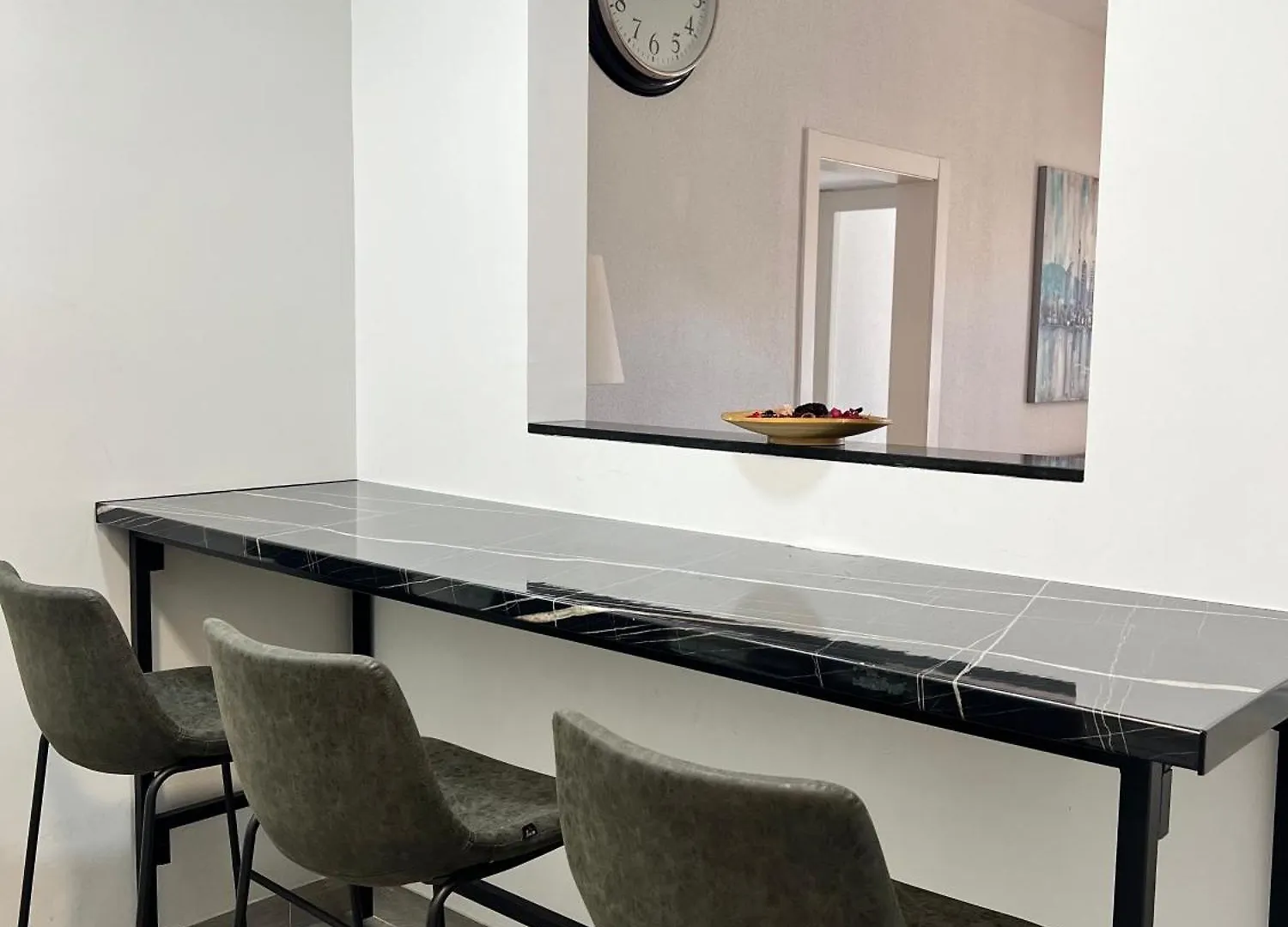 Family-Friendly Home In Central Barcelona 4Bdr